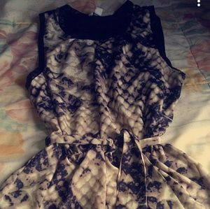 Im selling this Calvin Klein shirt